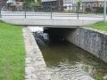 Betonová mostní konstrukce komunikace II/263 přes Jiříkovský potok v ř. km 1,95