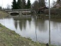 Povodeň v březnu roku 2006 - vzdutá hladina Příšovky (část mostu silnice č. II/610 na pravém břehu Jizery) 
