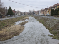 Charakter koryta Veličky v obci